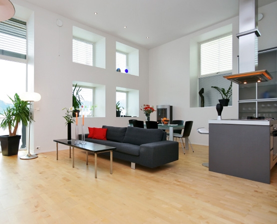 There are many advantages to building a new home